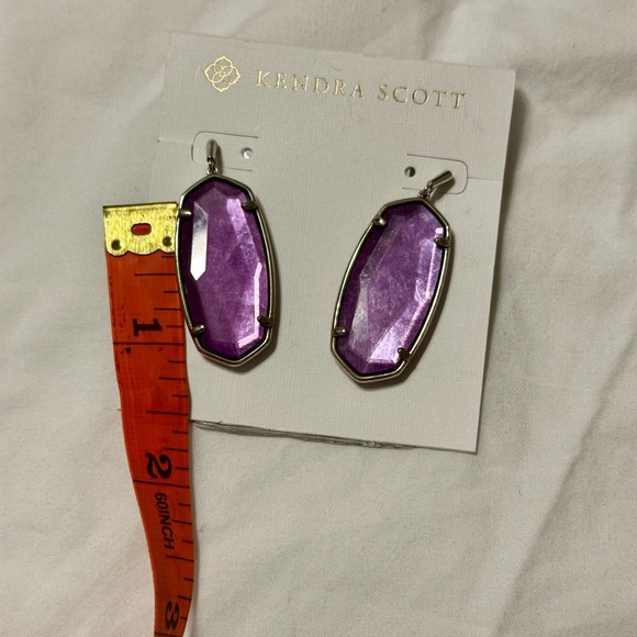 Kendra Scott Faceted Elle Drop Earrings in Rhodium Purple Mica - Picture 5 of 5